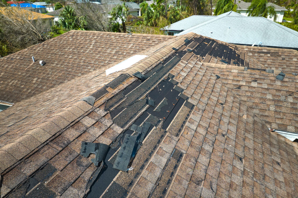 image of Florida storm damaged roof